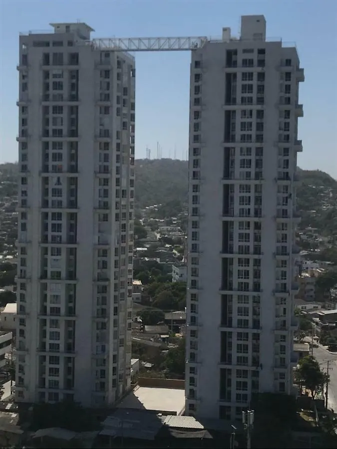 Homestay Habitacion Privada, En Edificio Aqualina Cartagena Colombia